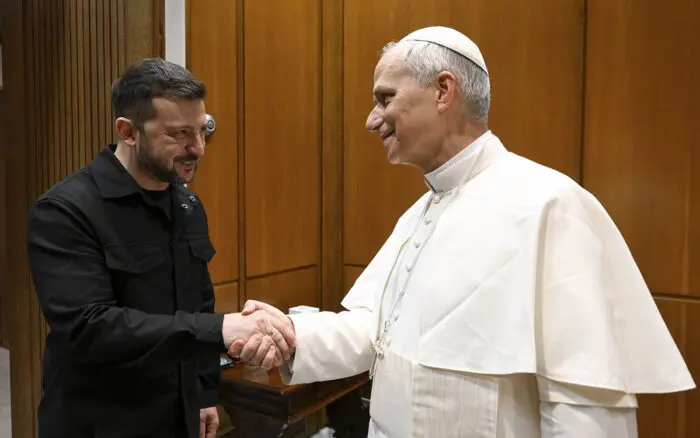 papa-leon-xiv-zelenski-ucrania-18052025-700x438
