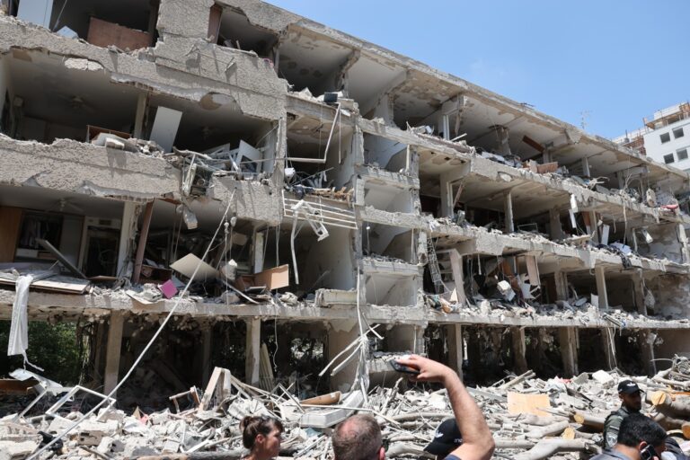 Iranian missile strike on Tel Aviv