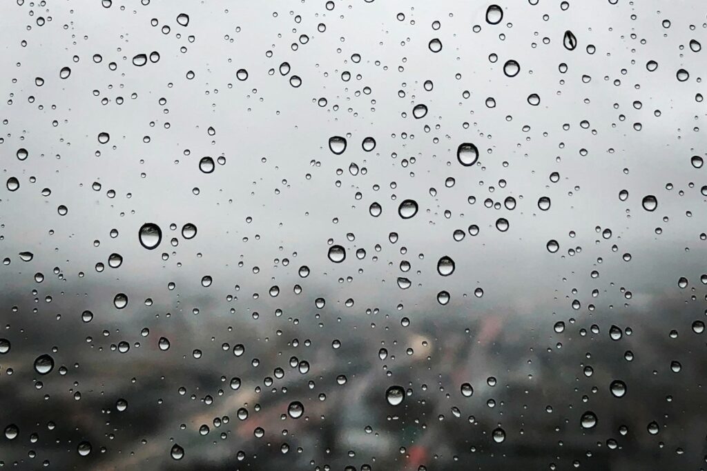 lluvias-chubascos-alerta-amarilla-naranja-roja