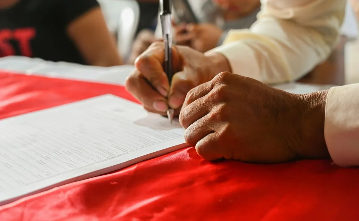 firma-de-documento-testamento