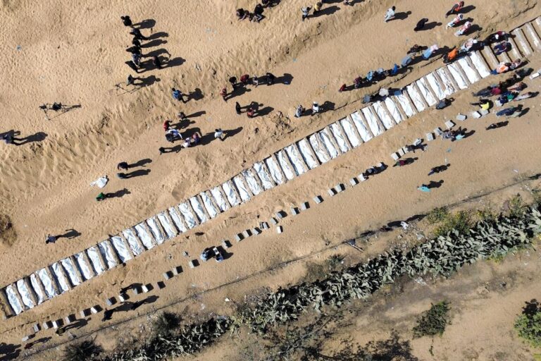 gaza-entierran-54-cuerpos